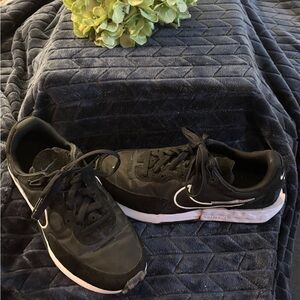 Nike Fontaka Waffle Women’s Size 8.5